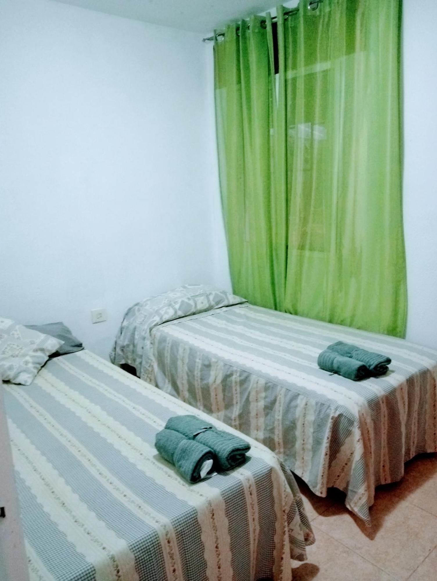 Playa Beach Malaga 3Habts Dobles, Cocina Familiar, Apartamento Completo La Cala Del Moral Kültér fotó